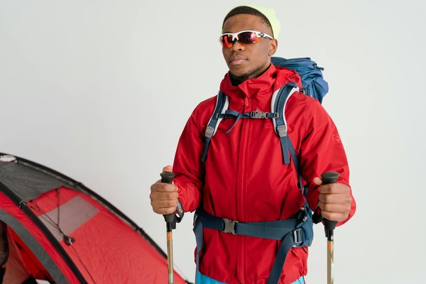 Quels conseils pour louer une maison de vacances en Bretagne avec des cours de broderie et des balades en bord de mer?