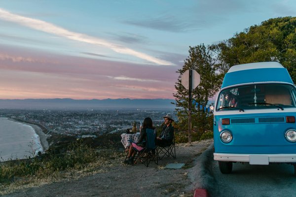 Comment organiser une visite des bains thermaux traditionnels en Hongrie?